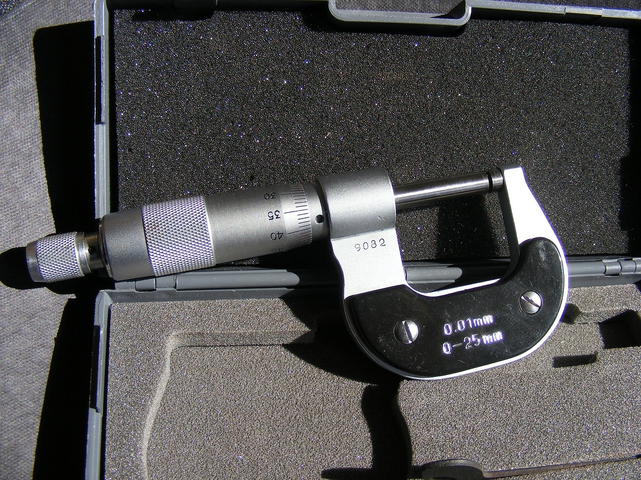 3203-25A Dış Çap Mikrometresi (0-25 mm)